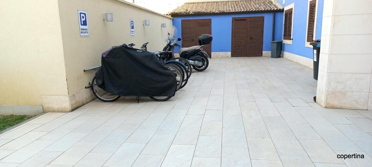 Laionica Apartment Syracuse Bagian luar foto